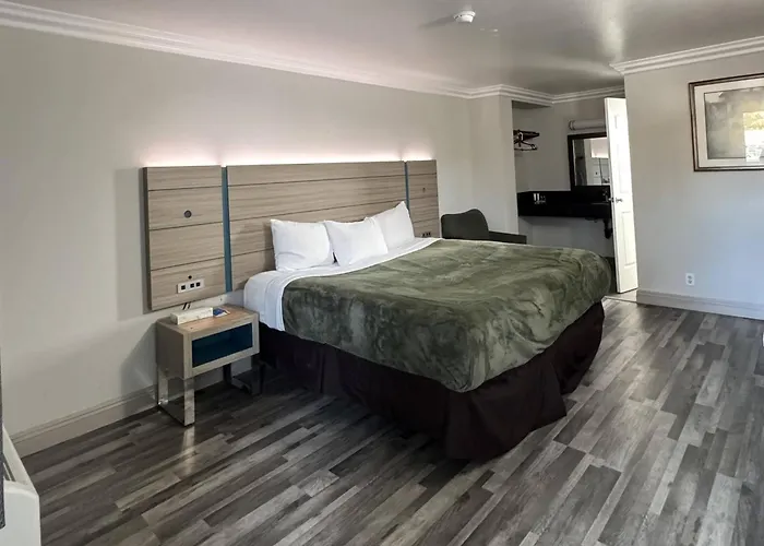 Rodeway Inn Ventura Midtown