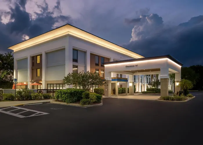 Hampton Inn Naples - I-75 Vineyards