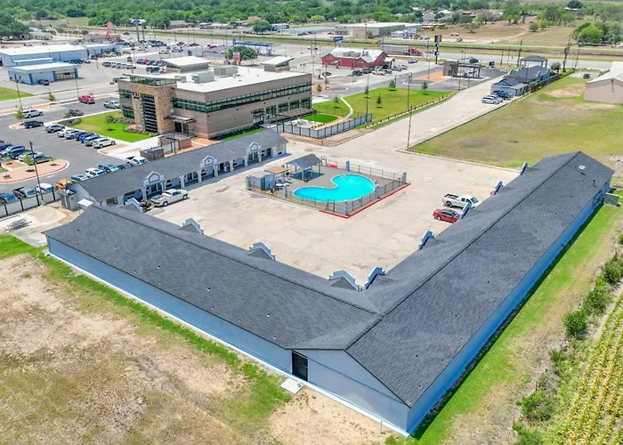 Executive Inn Hondo
