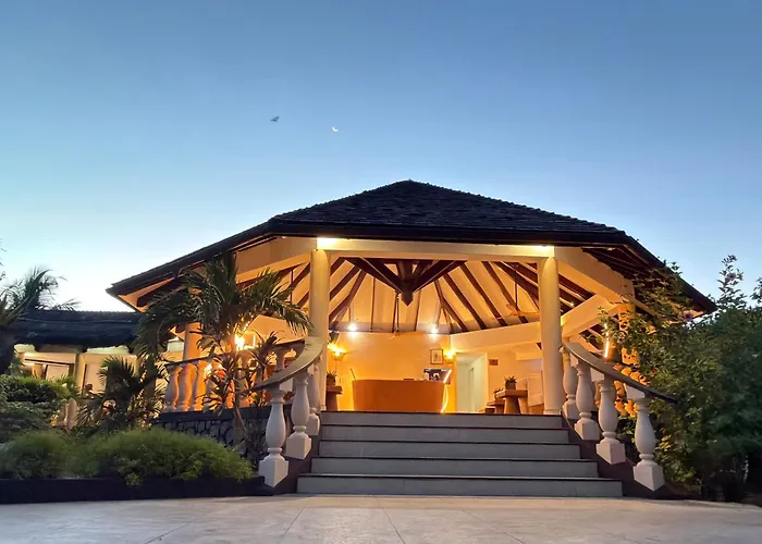 Castello Beach Hotel Grand Anse 