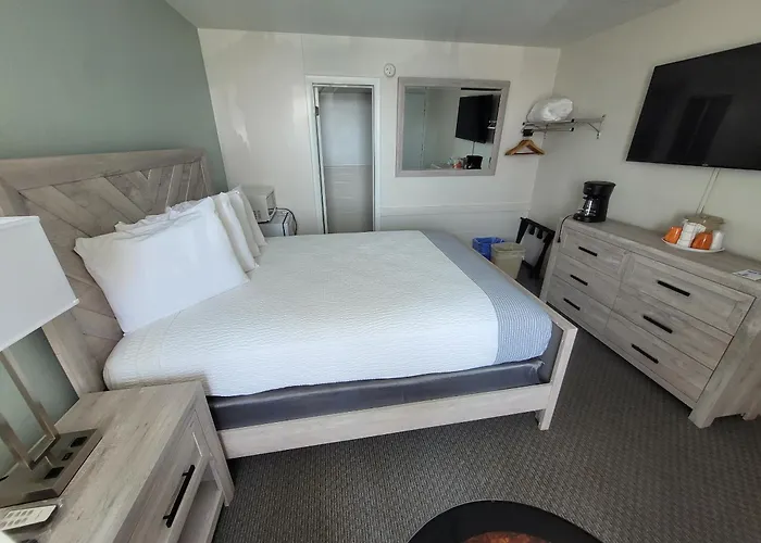 Aquarius Oceanfront Inn Wildwood