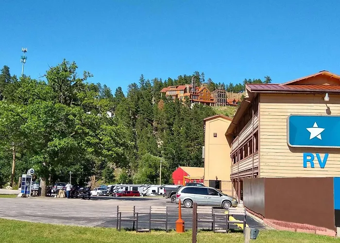 Magnuson Grand Rushmore View Keystone