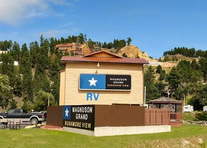 Magnuson Grand Rushmore View Keystone