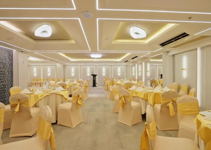 Platinum Grand Hotel Dhaka