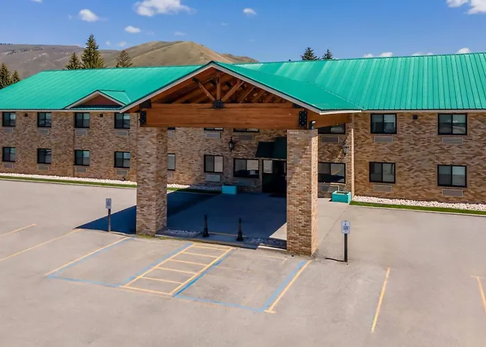 Super 8 By Wyndham Montpelier - Bear Lake