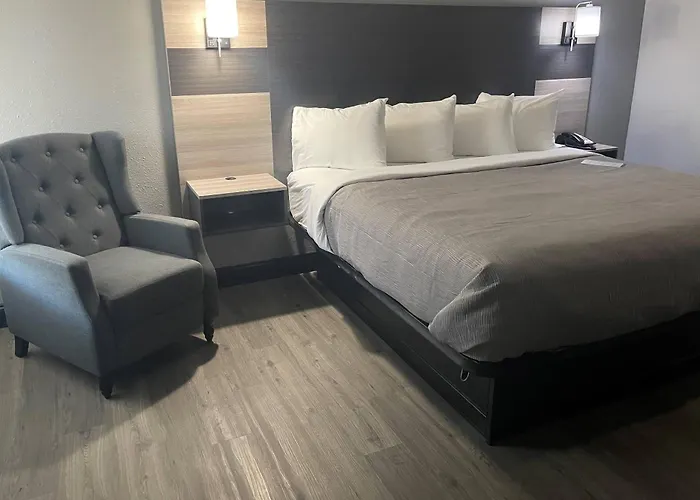 Quality Suites Abilene Mall Area