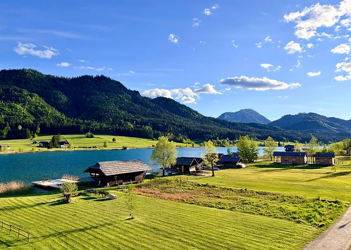 SeeHotel&SeeApartments Kärntnerhof- direkt am See! Weissensee
