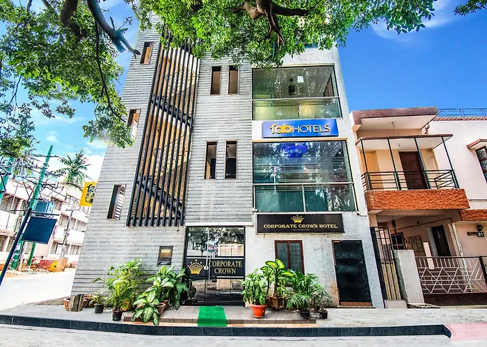Fabhotel Corporate Crown - Nr Jyoti Nivas University Bangalore