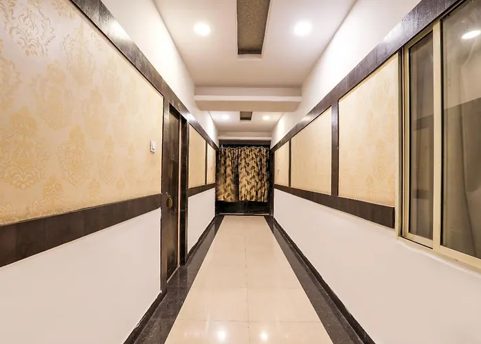 Hotel O Deccan Lodging And Boarding Hyderabad