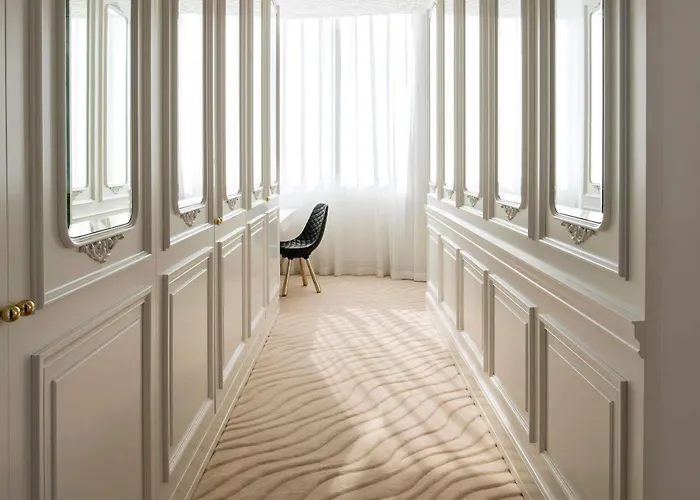 Mondrian Doha Hotel