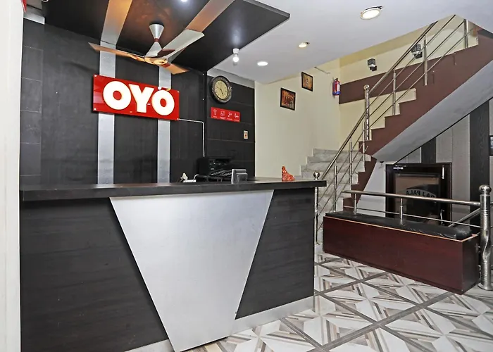Super Hotel O Raj Palace Meerut