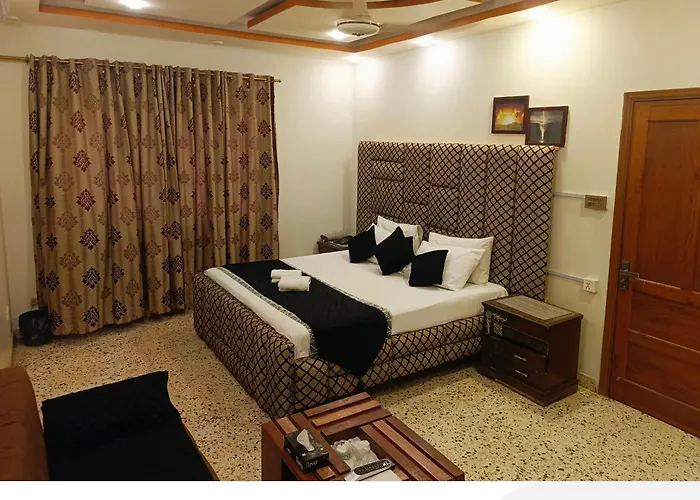 Motel Royal Fantasy Karachi