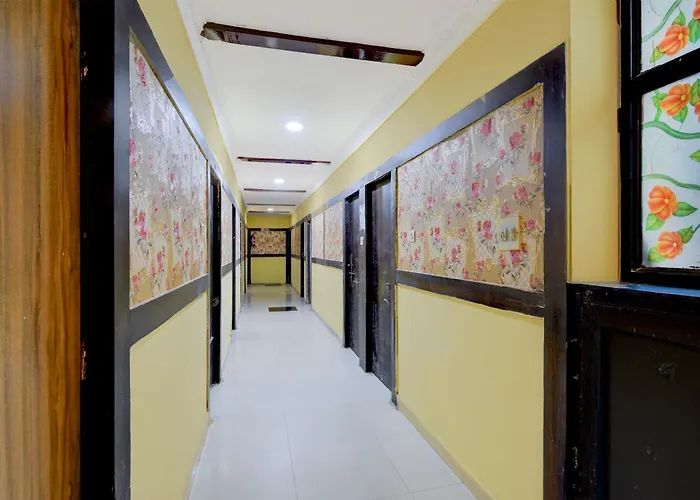 Hotel O James Street Railway Station Hyderabad Formerly Vasundhara Guest House Secunderabad