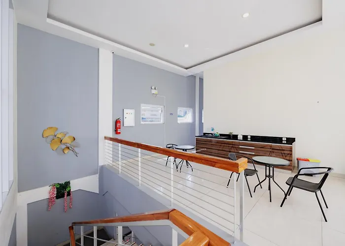 Urbanview Darmo Residence Bandung