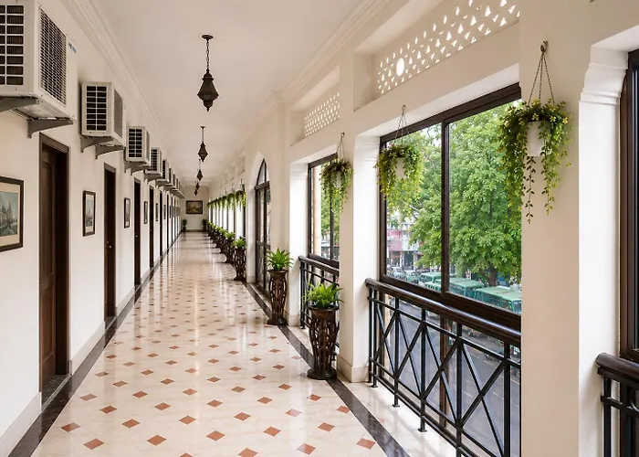Central Hotel Lucknow