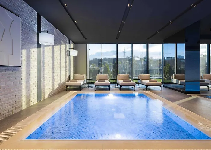 Hotel Movenpick Living Istanbul Camlivadi