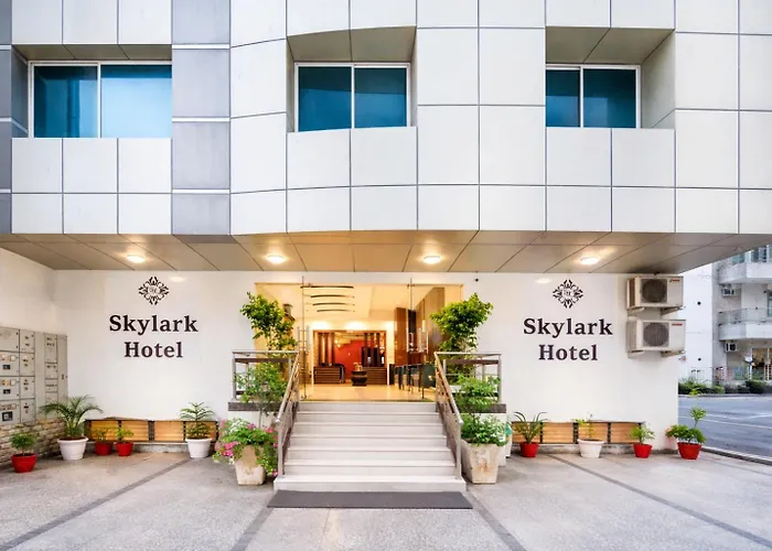 Skylark Hotel By Gabrian Hotels Gurgaon