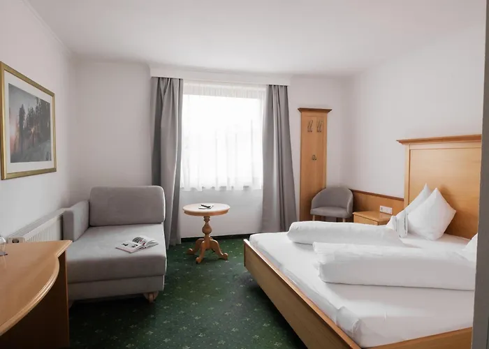 Hotel Martini Kaprun Inkluding Breakfast & Free Parking