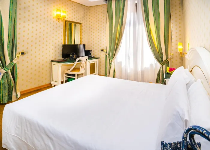 Hotel La Lumiere Di Piazza Di Spagna Roma