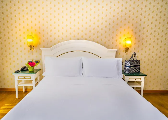 Hotel La Lumiere Di Piazza Di Spagna Roma
