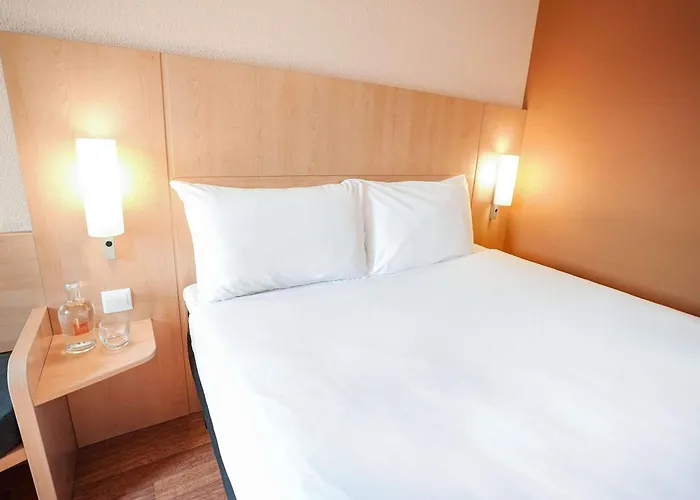 Ibis Porto Centro Sao Bento Hotel