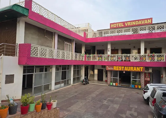 Hotel Vrindavan Fatehpur Sikri
