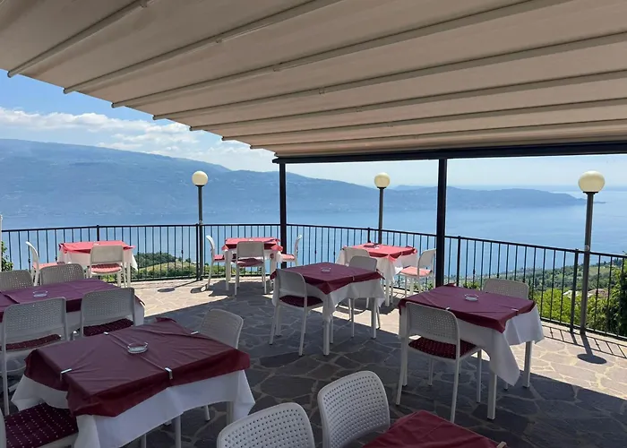 Hotel Ca Vecia Gargnano