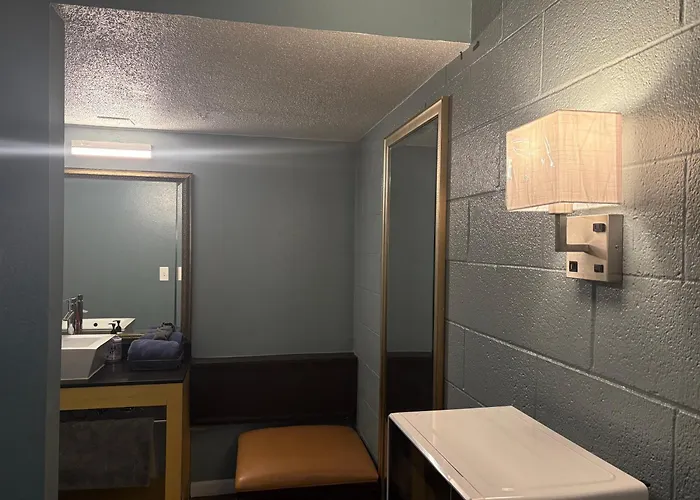 Lamplighter Motel Longmont