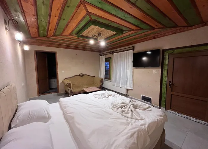Falcon Cave Suites Göreme