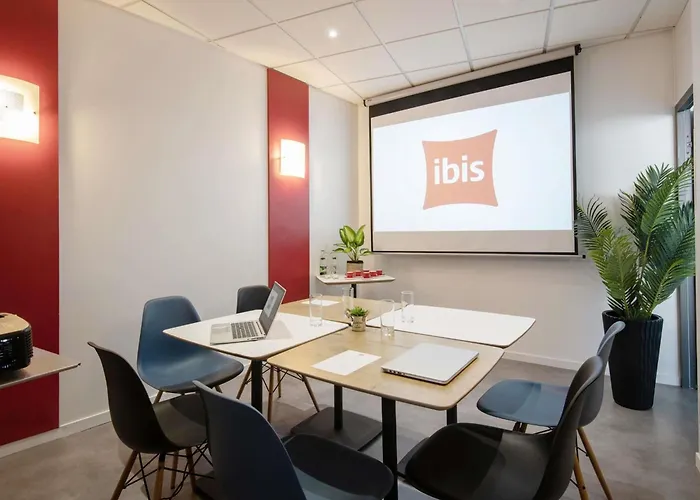 Ibis Cannes Plage La Bocca