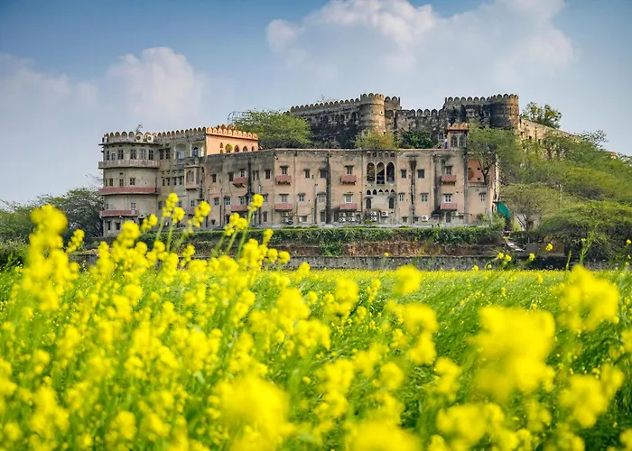 Neemrana'S - Hill Fort - Kesroli Alwar