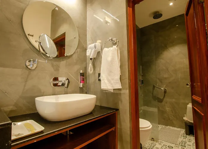Jullundur Hotel & Restaurant Chandigarh