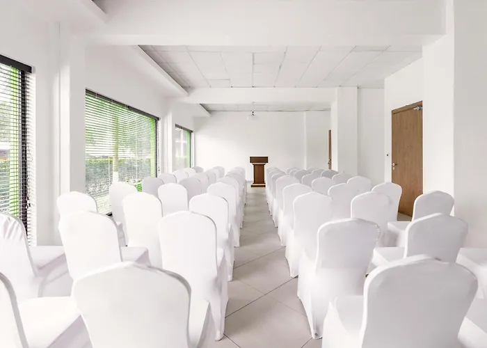 Ibis Styles Accra Airport Otel