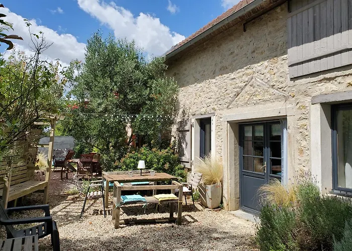 Bed and Breakfast la grange aux hirondelles à Sancoins