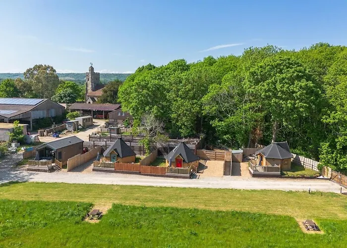 Woods Meadow Glamping Hotel West Malling