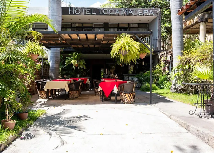 Hotel Toca Madera Chapala
