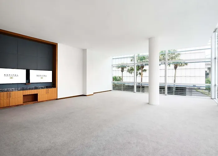 Sofitel Sydney Darling Harbour Hotel