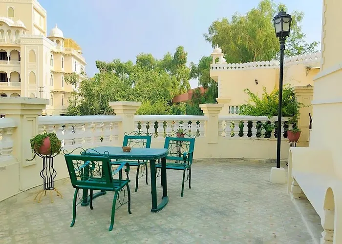 Hotel Sugan Niwas Palace Jaipur