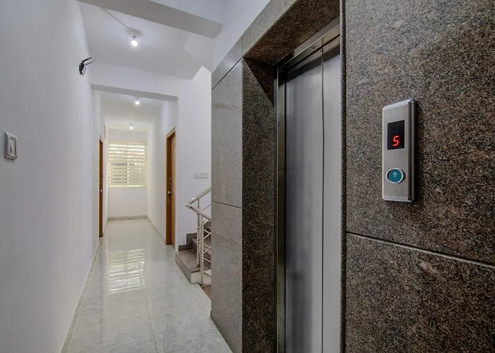 Super Hotel O Varcity Comforts Near St. John Medical College Bangalore