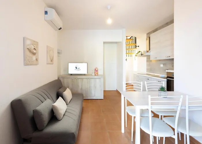 Residence Chiaro Di Luna San Teodoro 