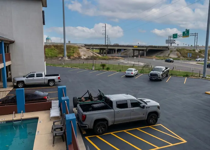 Airport Inn & Suites Corpus Christi