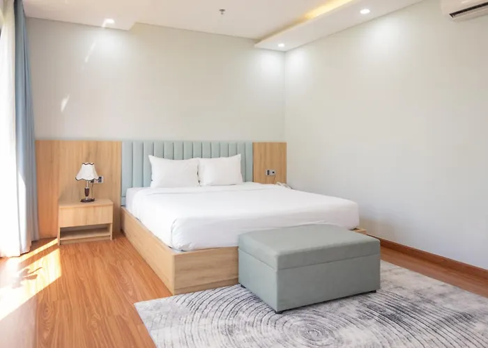 Hummer Hotel & Apartment Da Nang Beach