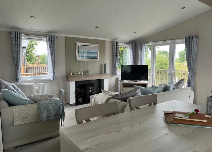 Edmonton Lodge Clitheroe