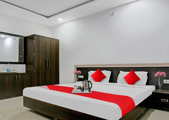 Hotel O Paradise Varanasi