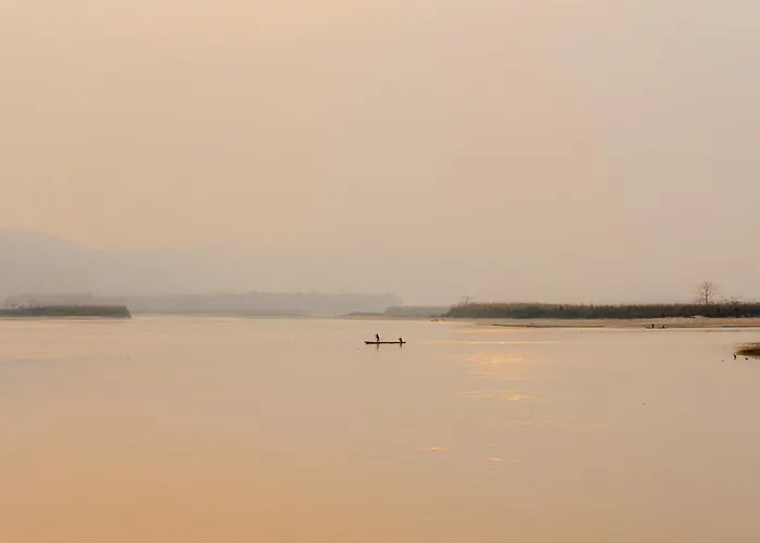 Sanctuary Chitwan National Park Hotel