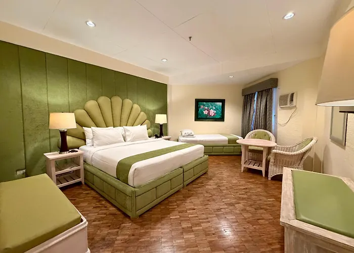 Coco Grande Hotel Dumaguete City