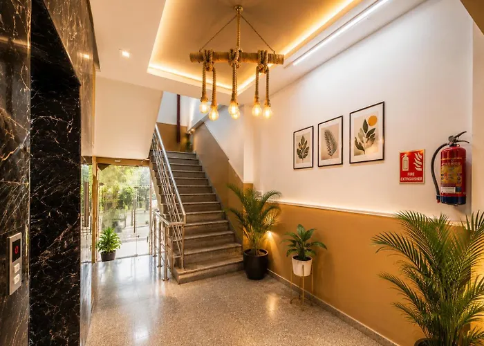 Hotel Cladis By Quadis - Sector 15 Noida