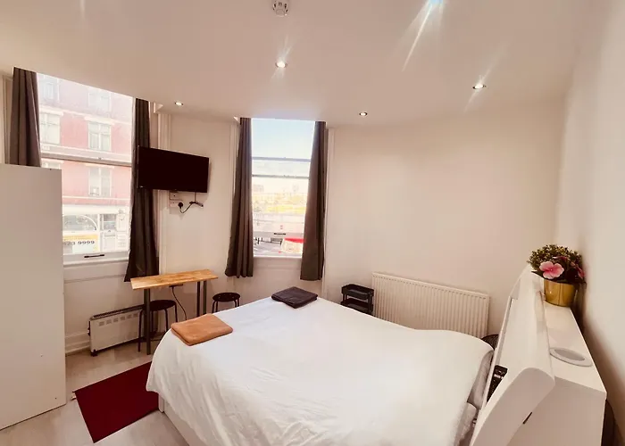 Y2 Guest House London