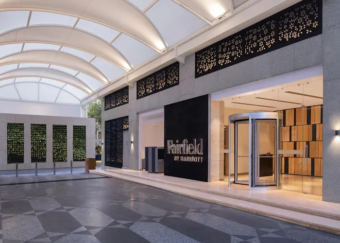 Fairfield By Marriott Agra Hotel