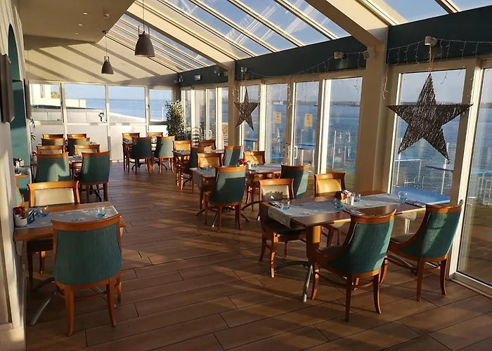 Watersedge Hotel Cobh